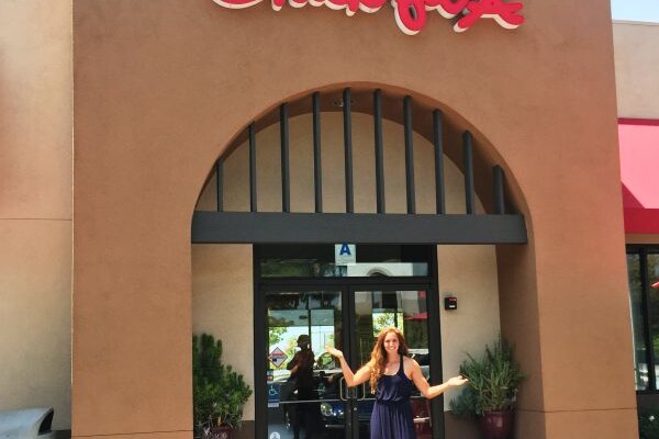 Ever wonder what the best options are for eating out? Stay Fit Mom brings you their favorite healthy menu choices!