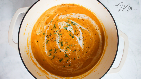 Light and macro-friendly butternut squash soup. #stayfitmom #butternutsquashsoup #macrofriendlyrecipe #macrodiet