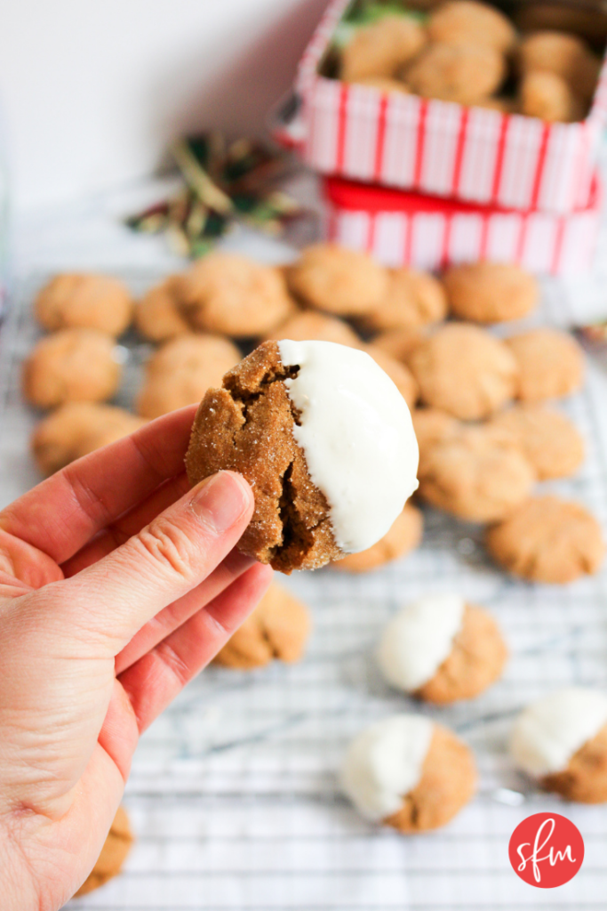 My favorite holiday cookie recipe. Everyone loves these! #stayfitmom #holidaycookie #cookierecipe