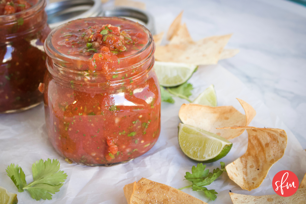 easy blender salsa for the holidays! #stayfitmom #salsarecipe #salsa