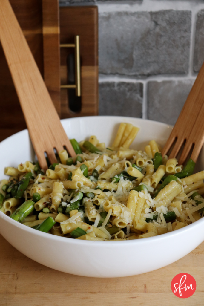 my favorite pasta recipe EVER! #pasta #macrofriendlyrecipes #pastarecipe #stayfitmom