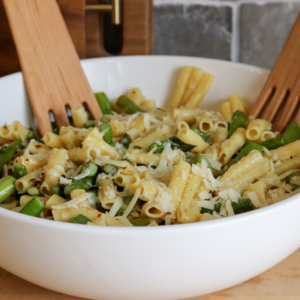 my favorite pasta recipe EVER! #pasta #macrofriendlyrecipes #pastarecipe #stayfitmom