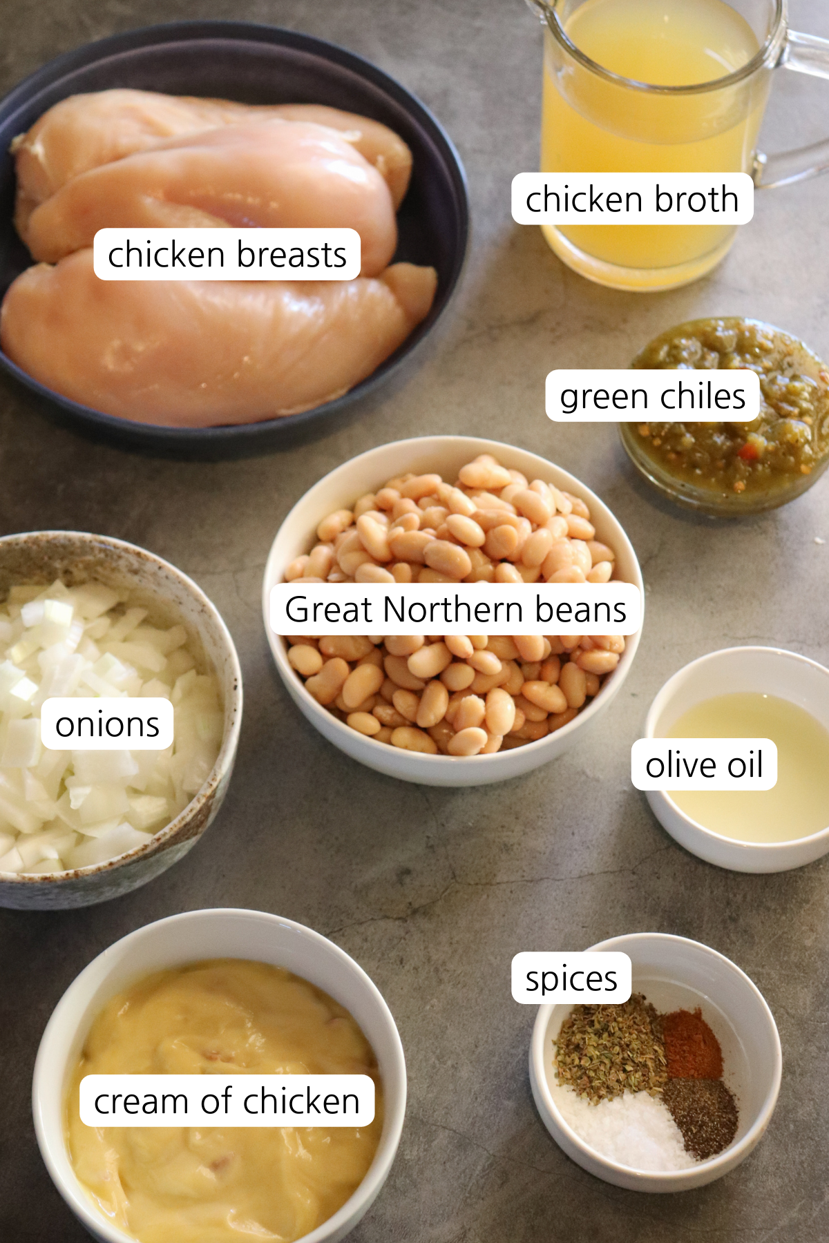 Ingredients to make The Best White Chicken Chili from #stayfitmom #whitechickenchili