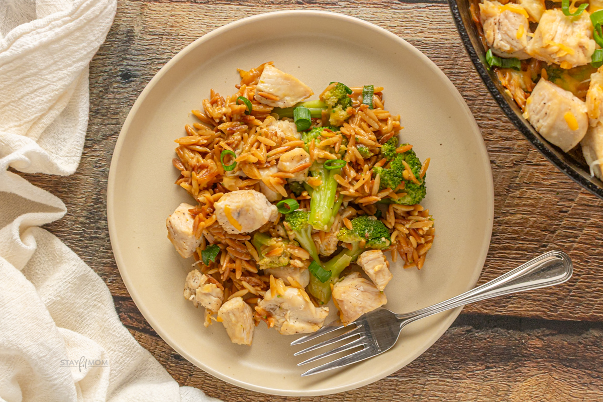 Broccoli-Cheddar-Chicken-Orzo-