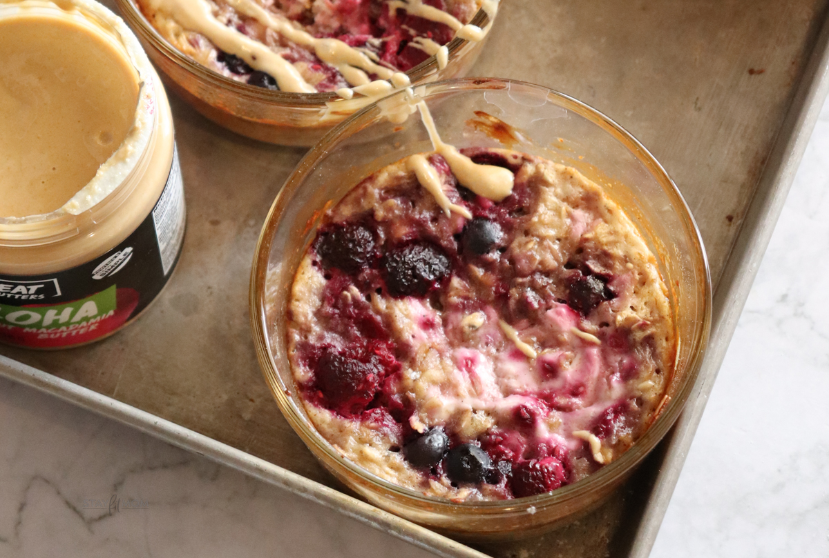 Triple Berry Baked Oats